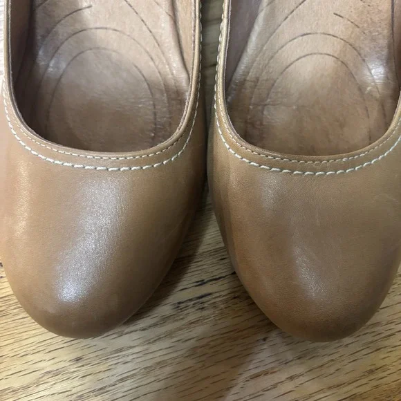 Clark's Women's‎ Indigo Purity Snow Wedge Leather Size 11 M Tan Brown EUC - Picture 4 of 10